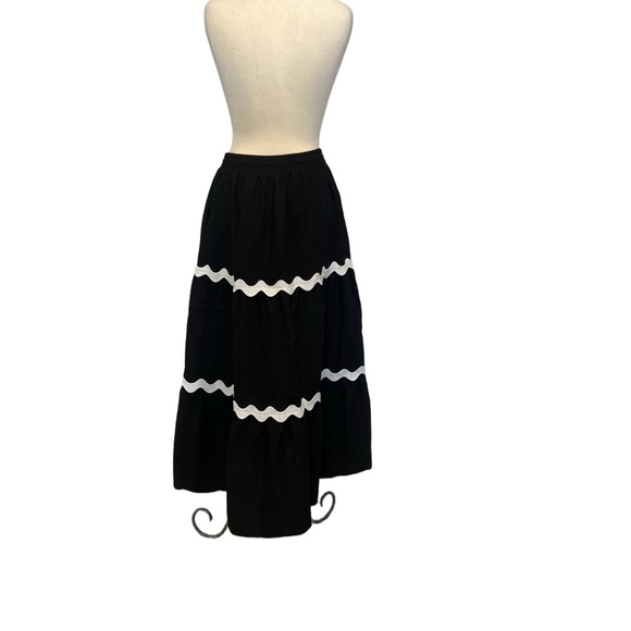 Coolmee Womens Tired Maxi Skirt Ric Rac accents - NWOT - Picture 3 of 7